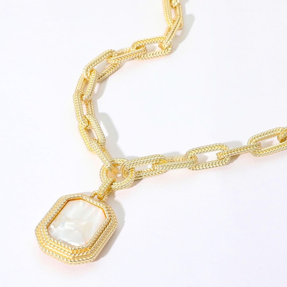 14K Gold Plated Mother of Pearl Pendant Chain Statement Necklace